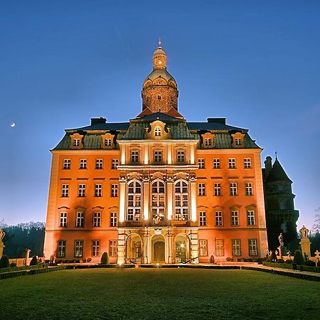 Hotel Zamkowy Валбжих Екстер'єр фото