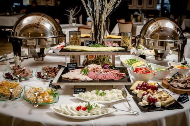 Hotel Zamkowy Валбжих Екстер'єр фото