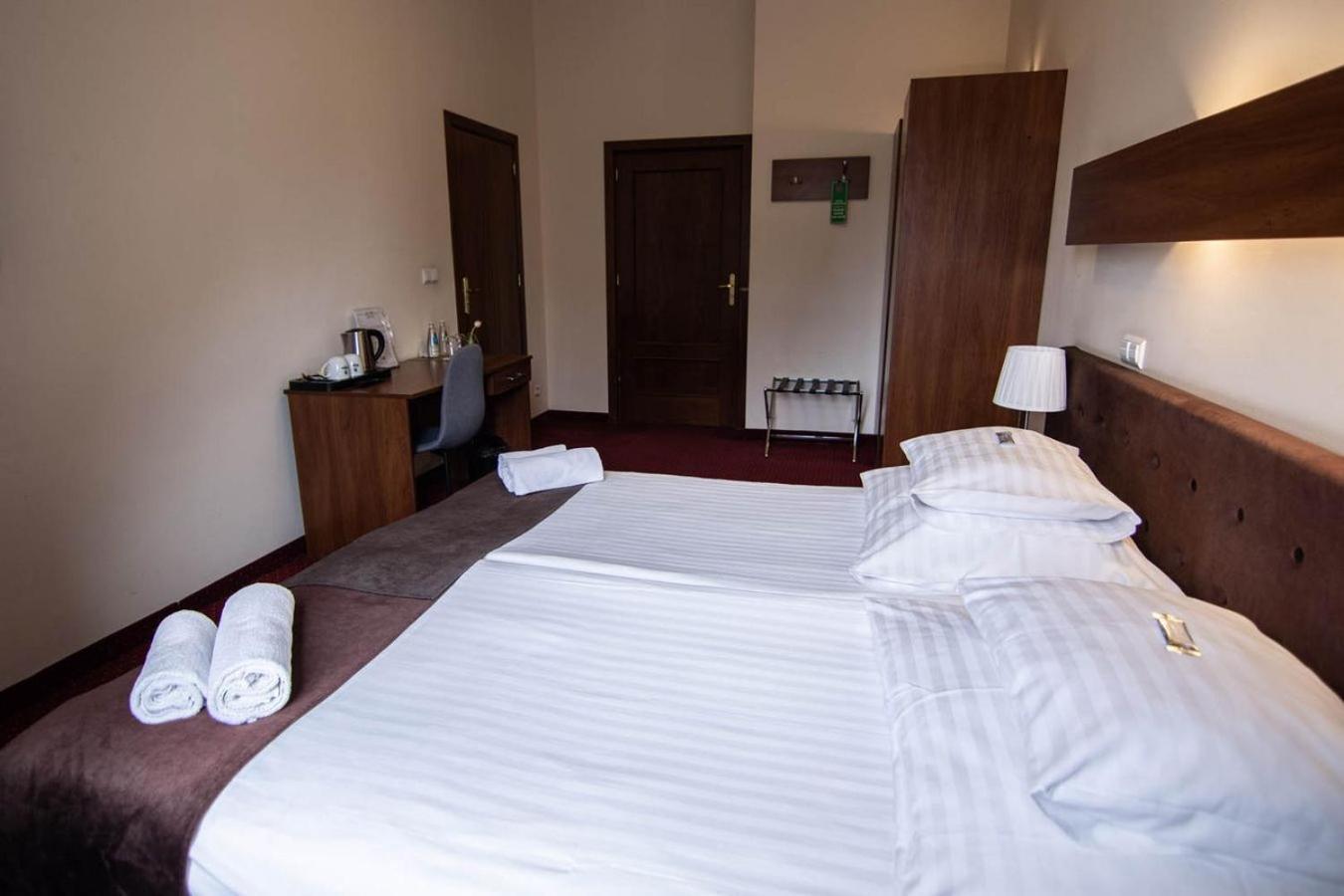 Hotel Zamkowy Валбжих Екстер'єр фото