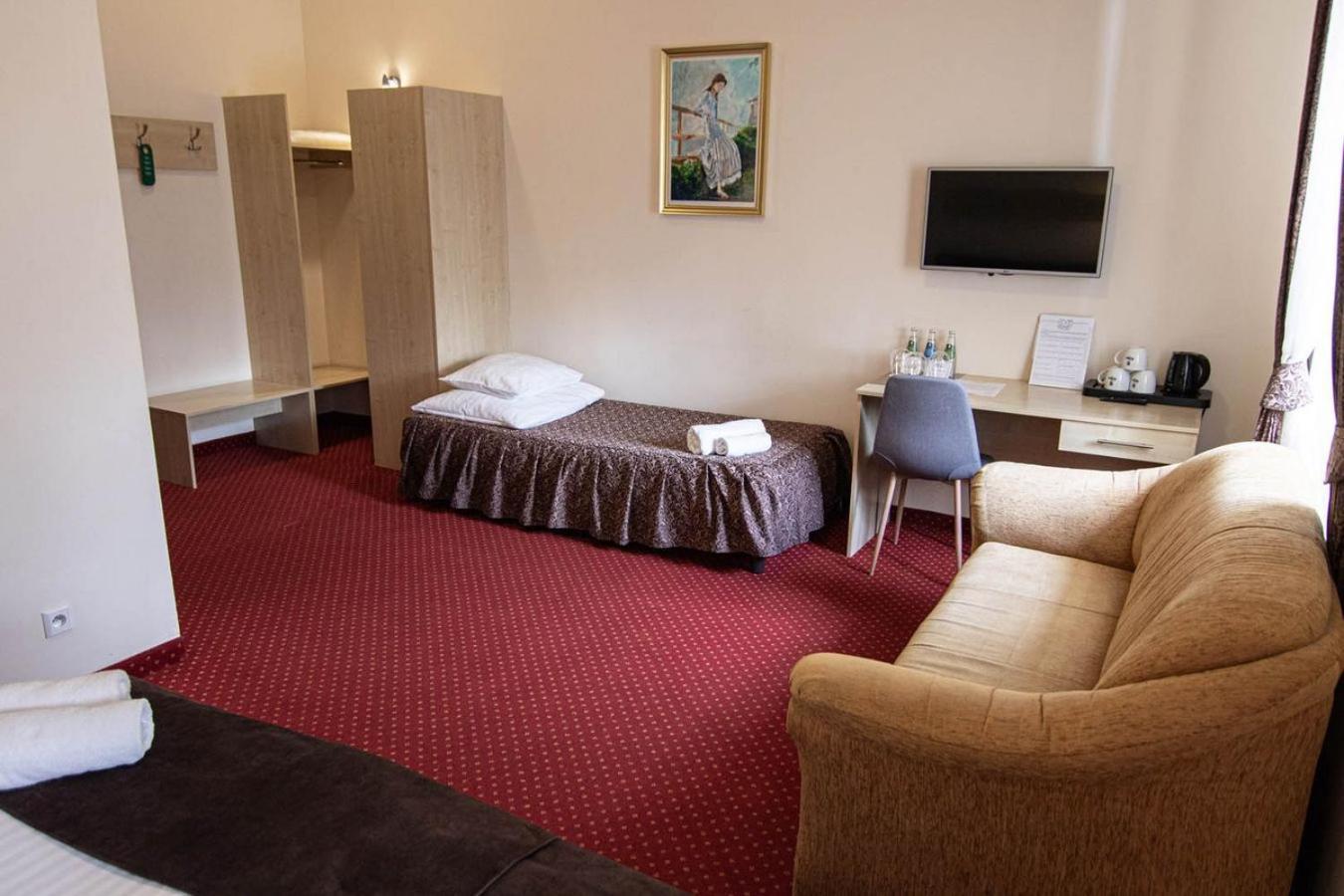 Hotel Zamkowy Валбжих Екстер'єр фото