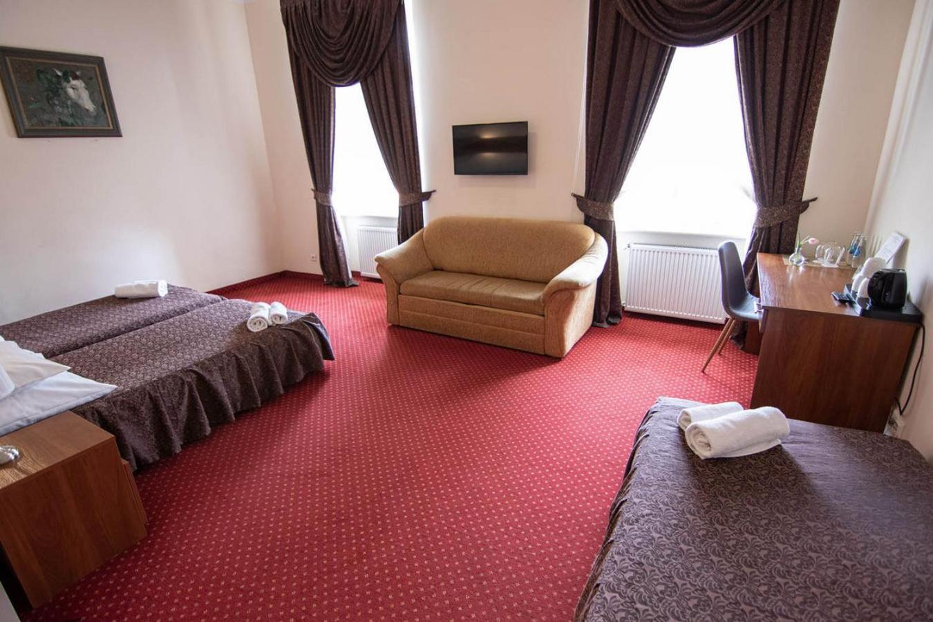 Hotel Zamkowy Валбжих Екстер'єр фото
